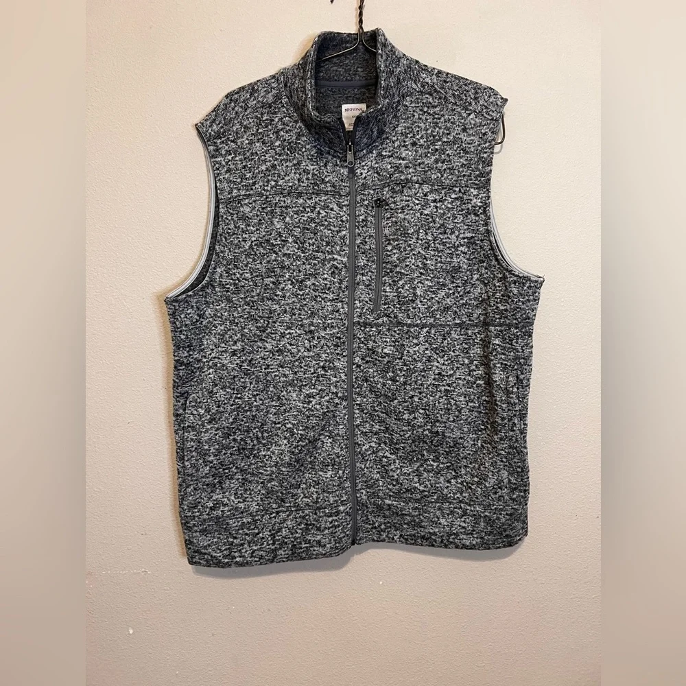 Men's Merona Gray Fleece Vest. Side and top pocket. Front zipper. Size XXL - Picture 1 of 6